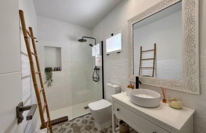 Resale - Villa - Orihuela Costa - Campoamor