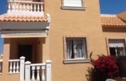Resale - Townhouse / Duplex / Corner - Ciudad Quesada - Doña Pepa
