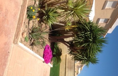 Resale - Townhouse / Duplex / Corner - Ciudad Quesada - Doña Pepa