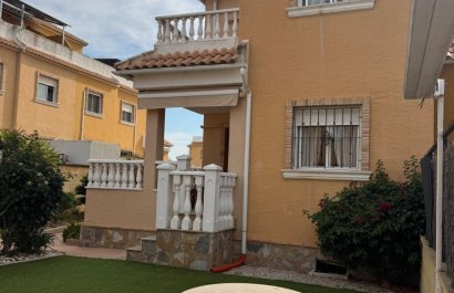 Resale - Townhouse / Duplex / Corner - Ciudad Quesada - Doña Pepa