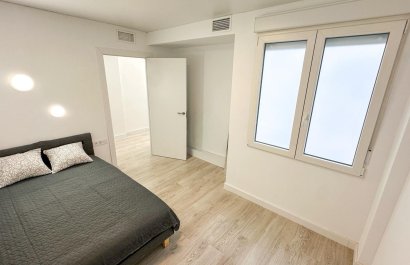 Herverkoop - Apartments - Flats - Torrevieia - Playa Los Naufragos