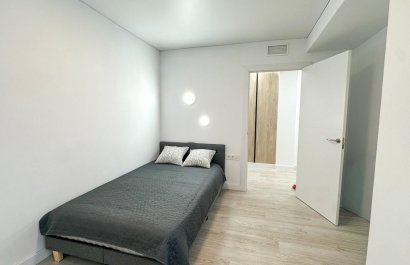 Herverkoop - Apartments - Flats - Torrevieia - Playa Los Naufragos