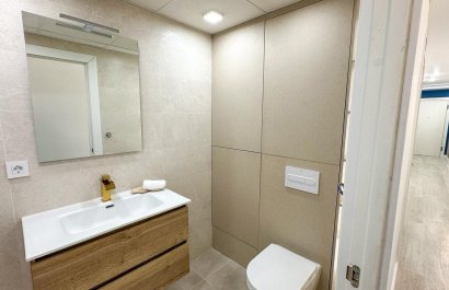 Herverkoop - Apartments - Flats - Torrevieia - Playa Los Naufragos