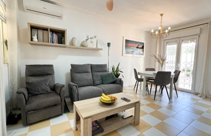 Resale - Villa - Torrevieia - Nueva Torrevieja