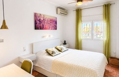 Resale - Villa - Torrevieia - Nueva Torrevieja