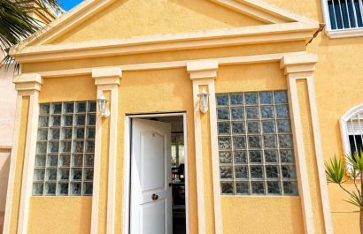 Resale - Villa - Torrevieia - Nueva Torrevieja