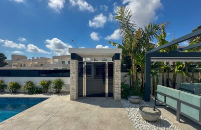 Resale - Villa - Orihuela Costa - Villamartín