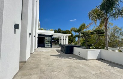 Resale - Villa - Orihuela Costa - Villamartín