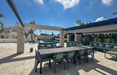 Resale - Villa - Orihuela Costa - Villamartín