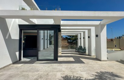 Resale - Villa - Orihuela Costa - Villamartín