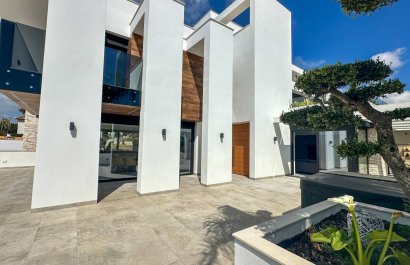 Resale - Villa - Orihuela Costa - Villamartín