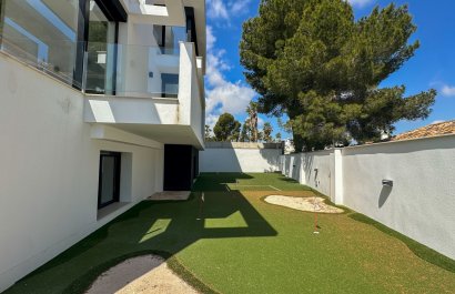Resale - Villa - Orihuela Costa - Villamartín