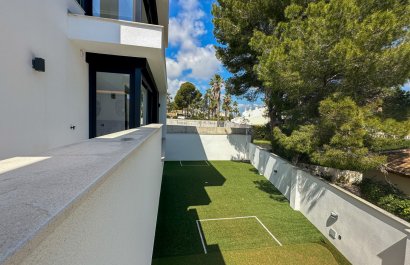 Resale - Villa - Orihuela Costa - Villamartín