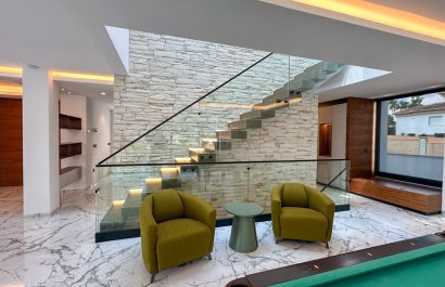 Resale - Villa - Orihuela Costa - Villamartín