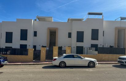 Resale - Townhouse / Duplex / Corner - Orihuela Costa - Villamartín