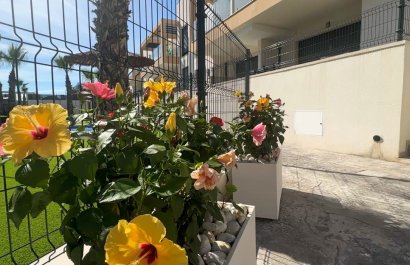 Resale - Townhouse / Duplex / Corner - Orihuela Costa - Villamartín