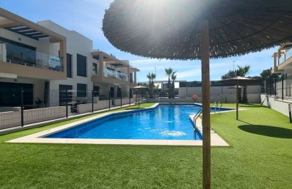 Resale - Townhouse / Duplex / Corner - Orihuela Costa - Villamartín
