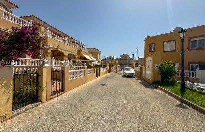 Resale - Townhouse / Duplex / Corner - Orihuela Costa - La Regia