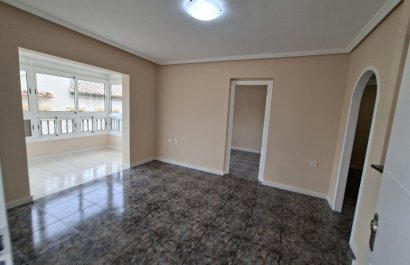 Resale - Townhouse / Duplex / Corner - Orihuela Costa - Playa Flamenca