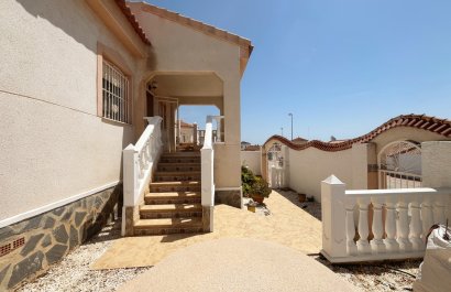 Reventa - Villa - Ciudad Quesada - Airstrip