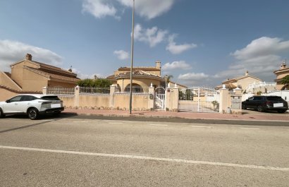 Reventa - Villa - Ciudad Quesada - Airstrip
