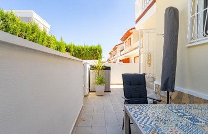 Resale - Townhouse / Duplex / Corner - Ciudad Quesada - Doña Pepa