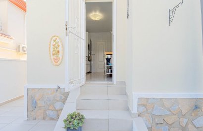 Resale - Townhouse / Duplex / Corner - Ciudad Quesada - Doña Pepa