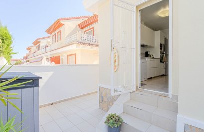 Resale - Townhouse / Duplex / Corner - Ciudad Quesada - Doña Pepa
