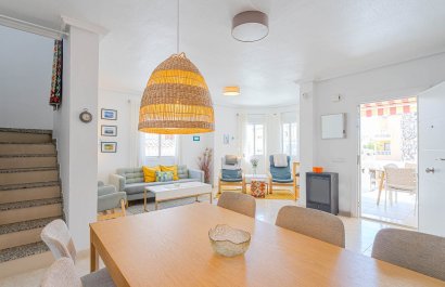 Resale - Townhouse / Duplex / Corner - Ciudad Quesada - Doña Pepa