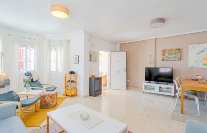 Resale - Townhouse / Duplex / Corner - Ciudad Quesada - Doña Pepa