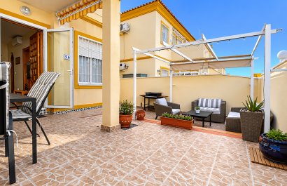 Resale - Townhouse / Duplex / Corner - Orihuela Costa - Playa Flamenca