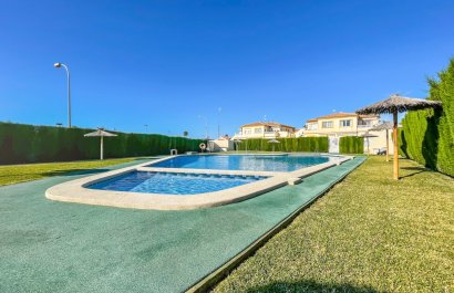 Resale - Townhouse / Duplex / Corner - Orihuela Costa - Playa Flamenca