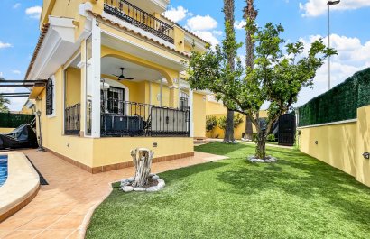 Resale - Villa - Orihuela Costa - Los Dolses