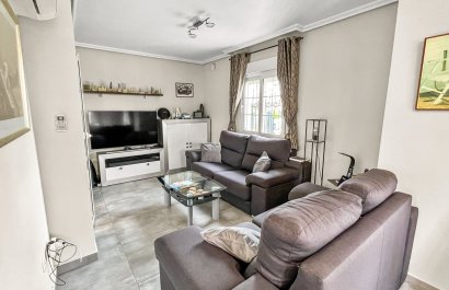 Resale - Villa - Orihuela Costa - Los Dolses