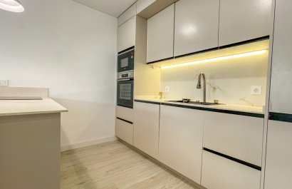 Herverkoop - Apartments - Flats - Torrevieia - Playa Los Naufragos