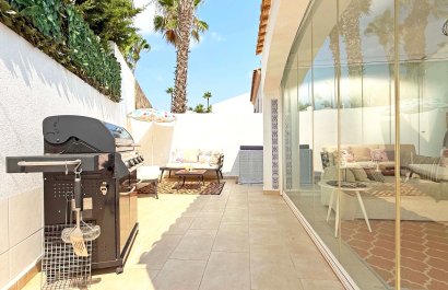 Resale - Villa - Orihuela Costa - Villamartín