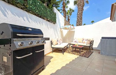 Resale - Villa - Orihuela Costa - Villamartín