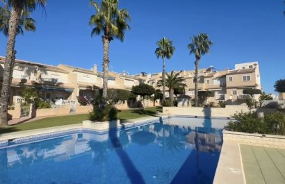 Resale - Townhouse / Duplex / Corner - Ciudad Quesada - Doña Pepa