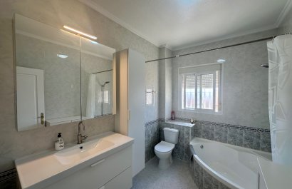 Resale - Townhouse / Duplex / Corner - Ciudad Quesada - Doña Pepa