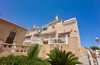 Resale - Townhouse / Duplex / Corner - Ciudad Quesada - Doña Pepa