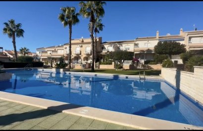 Resale - Townhouse / Duplex / Corner - Ciudad Quesada - Doña Pepa