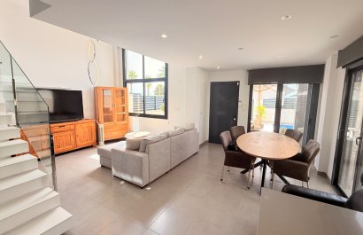 Reventa - Villa - Ciudad Quesada - Pueblo Bravo