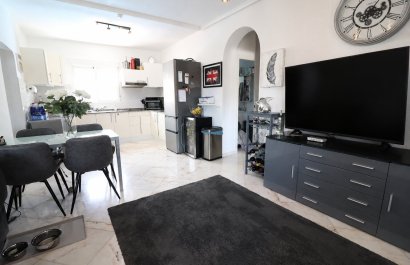 Resale - Villa - Orihuela Costa - Villamartín