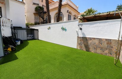 Resale - Villa - Orihuela Costa - Villamartín
