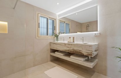Resale - Apartments - Flats - Marbella - Nueva Andalucía