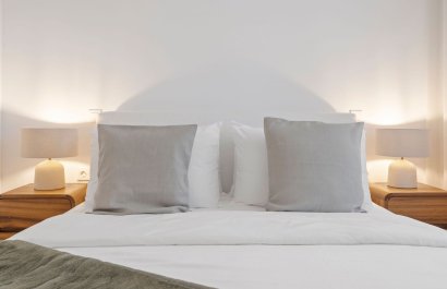 Resale - Apartments - Flats - Marbella - Nueva Andalucía