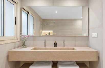 Resale - Apartments - Flats - Marbella - Nueva Andalucía