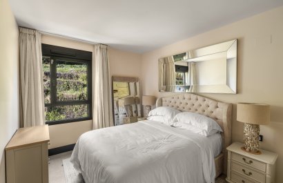 Resale - Apartments - Flats - Marbella - Nueva Andalucía