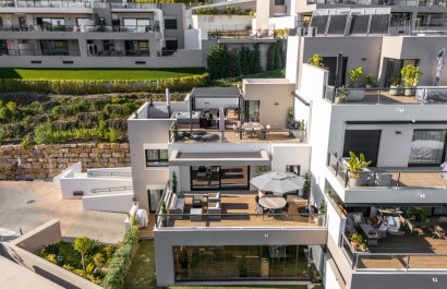 Resale - Apartments - Flats - Marbella - Nueva Andalucía