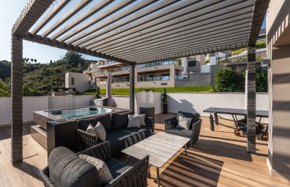 Resale - Apartments - Flats - Marbella - Nueva Andalucía